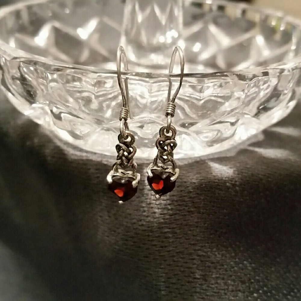 .925 Silver Celtic Knotwork Heart Garnet Earrings - Picture 4 of 8